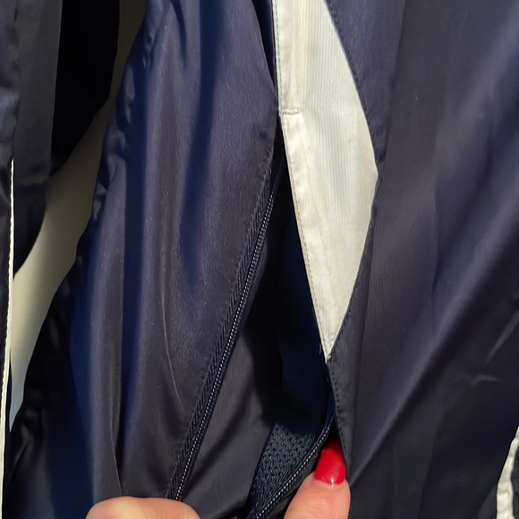 Under Armour jacket, women’s size med - Picture 2 of 10